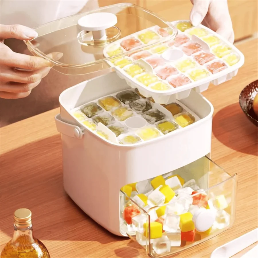 Fridge ice maker